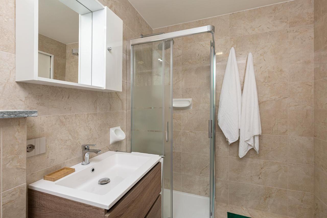Appartamento Carolnoemi - Vista Lago - By Impero House Baveno Exterior foto